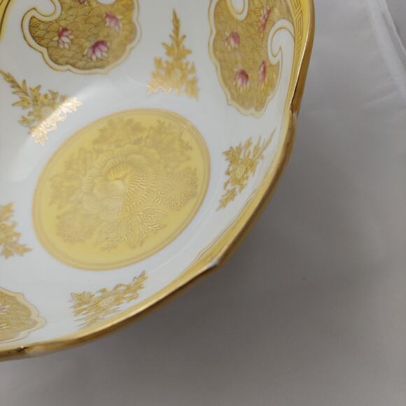 Yellow Lotus Bowl Andrea Sadek 9.5" Japan Hand Painted Scalloped Edge Gold Red - Picture 5 of 9